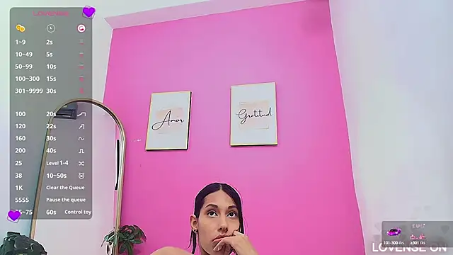 yourcuteneighbourr online show from 03.13.25