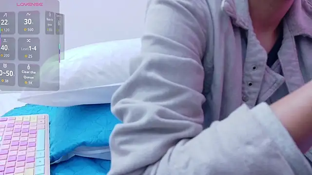 yourcuteneighbourr online show from 01.14.26