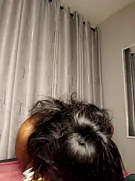 Snapshot of C-yoyo chatting on 02.03.26 C-yoyo online show from 02.03.26