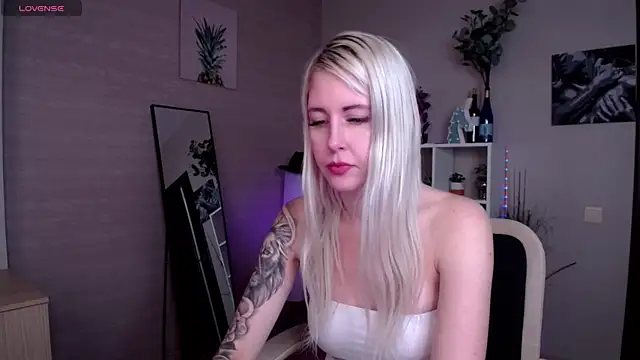 Mermaid N online show from 02.20.25