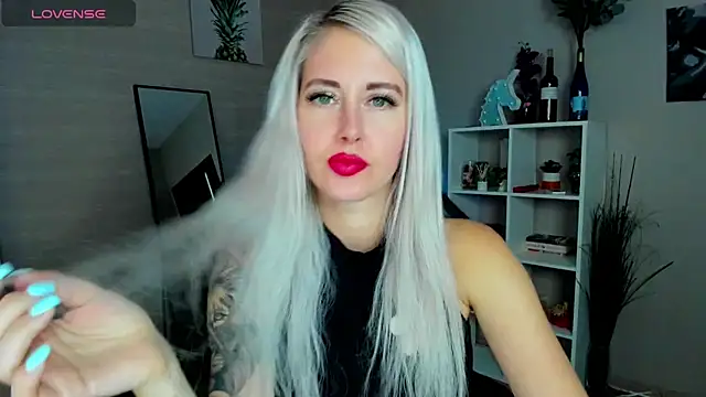 Mermaid N online show from 09.10.25