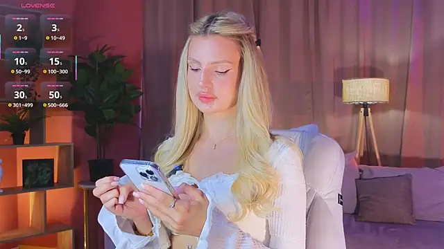 Grace Gordon online show from 09.14.25