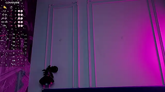 Liv Fay online show from 12.25.24