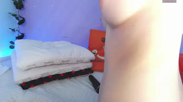 Scarlettsrorm online show from 10.11.25