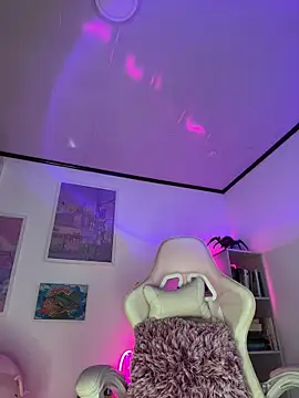 Tsuki-moon online show from 11.15.25