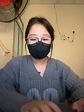 Snapshot of Jenni_nana chatting on 12.16.24 Jenni nana online show from 12.16.24