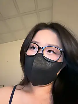 Snapshot of Jenni_nana chatting on 10.19.25 Jenni nana online show from 10.19.25