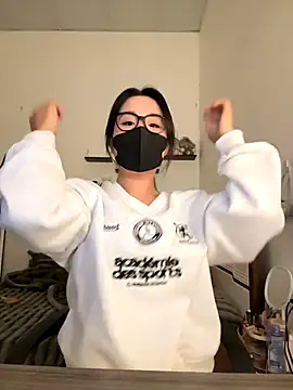 Snapshot of Jenni_nana chatting on 11.01.25 Jenni nana online show from 11.01.25