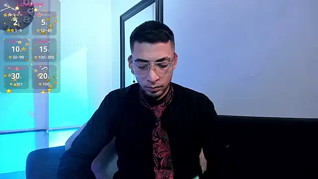 Snapshot of DrakeNeumann chatting on 05.27.26 DrakeNeumann online show from 05.27.26