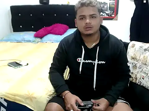 Boycuriousxxx online show from 09.17.25