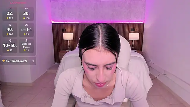 Snapshot of karlaa_james chatting on 05.21.26 karlaa james online show from 05.21.26