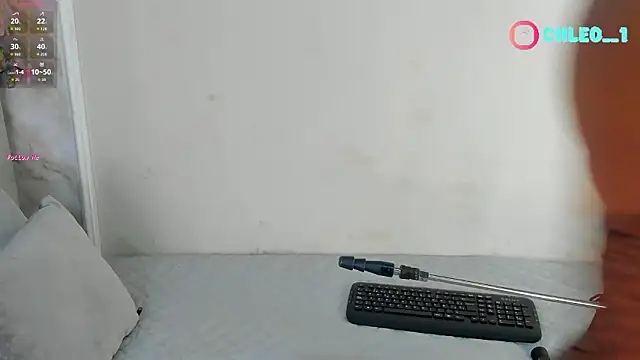 Snapshot of Chleo__ chatting on 03.25.26 Chleo online show from 03.25.26