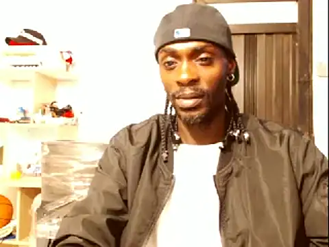 Snapshot of phillip-hot chatting on 01.07.25 phillip-hot online show from 01.07.25