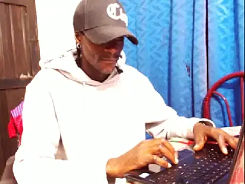 Snapshot of phillip-hot chatting on 01.20.25 phillip-hot online show from 01.20.25