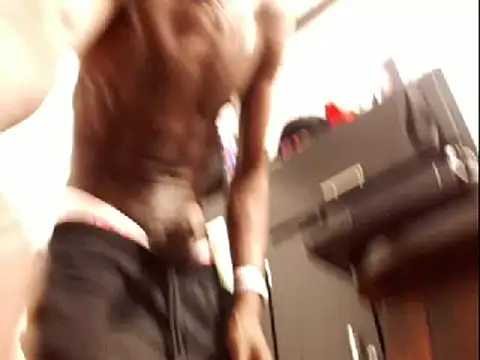 Snapshot of phillip-hot chatting on 01.20.25 phillip-hot online show from 01.20.25