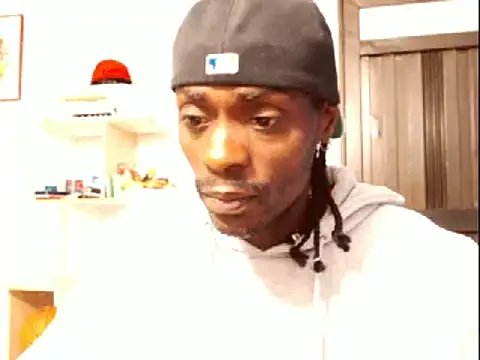 Snapshot of phillip-hot chatting on 01.25.25 phillip-hot online show from 01.25.25