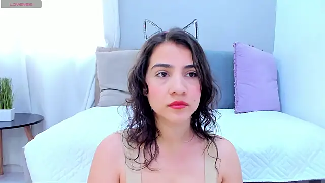 Snapshot of Miranda_doll_ chatting on 03.22.25 Miranda doll online show from 03.22.25