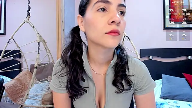 Snapshot of Miranda_doll_ chatting on 01.08.26 Miranda doll online show from 01.08.26