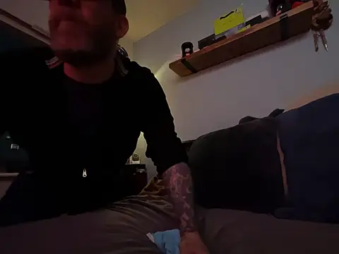 Snapshot of Tattooednakedguy chatting on 03.27.26 Tattooednakedguy online show from 03.27.26