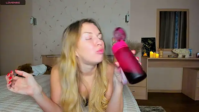 Jeanne Williams online show from 01.23.25