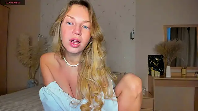 Jeanne Williams online show from 02.01.25