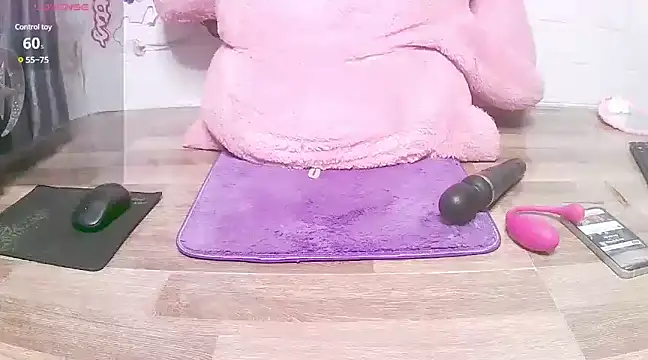 Grainne2K online show from 01.25.25