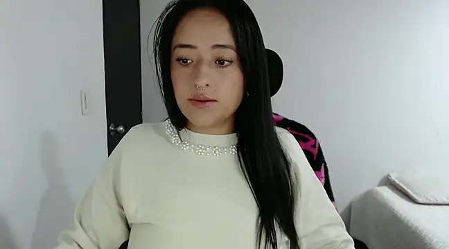 jjulietha95 online show from 01.25.25