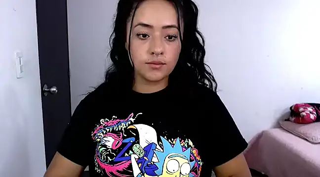 jjulietha95 online show from 02.26.25