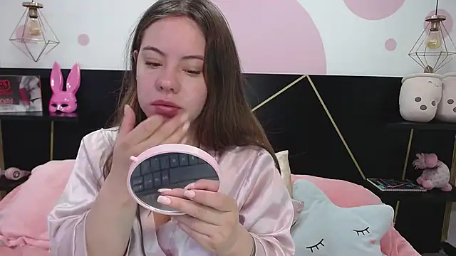 Snapshot of DanniAbbey chatting on 03.22.25 DanniAbbey online show from 03.22.25