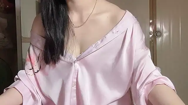 Snapshot of LinhChi_9x chatting on 03.28.26 LinhChi 9x online show from 03.28.26