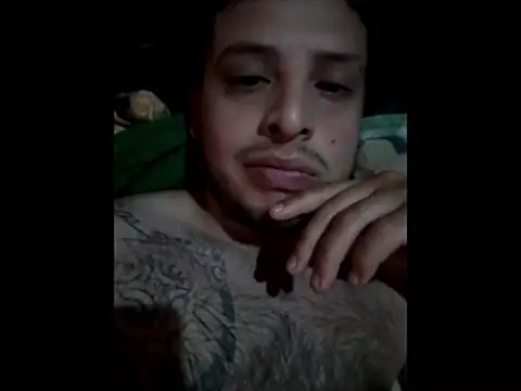 Snapshot of 100presex chatting on 11.17.25 100presex online show from 11.17.25