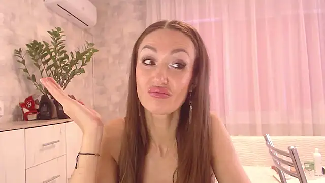Snapshot of DanaPerezX chatting on 05.17.26 DanaPerezX online show from 05.17.26