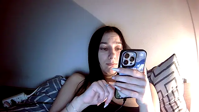 Snapshot of AnnnMary chatting on 03.11.26 AnnnMary online show from 03.11.26