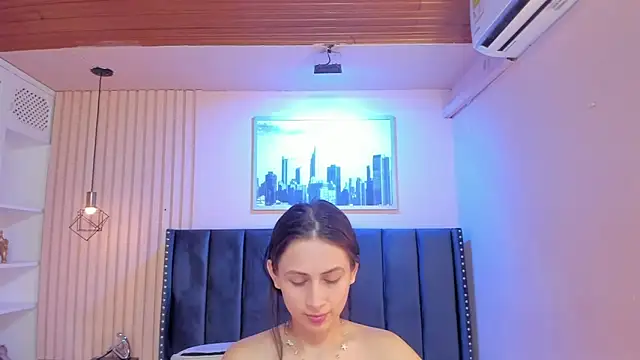 Snapshot of diosa_cristal chatting on 05.15.26 diosa cristal online show from 05.15.26