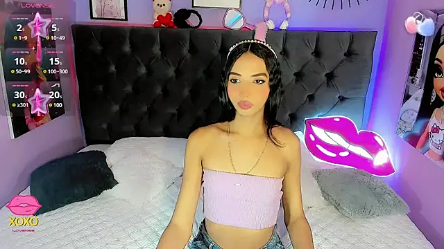 Babyenderlyn online show from 03.17.25