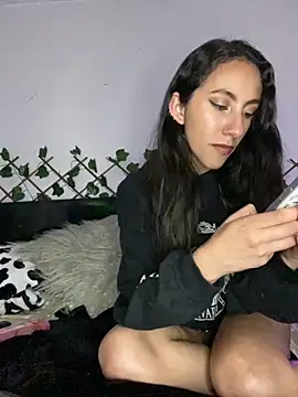 FrancellyHot online show from 10.14.25