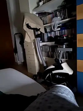 Nikart83 online show from 10.18.25