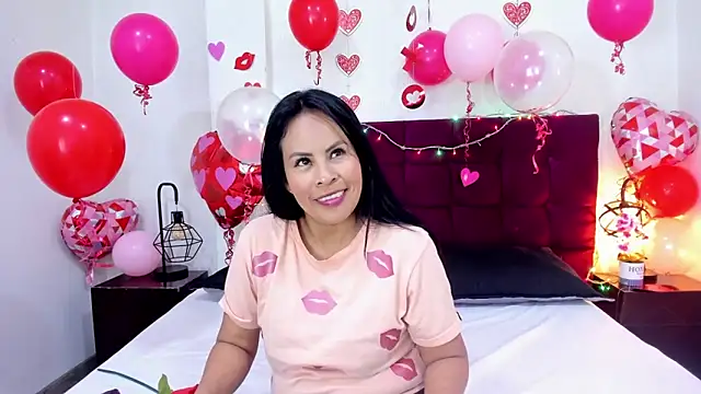 Anthonelaa   online show from 02.15.26