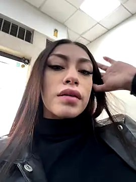 Effy Bonny online show from 10.29.25