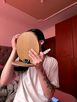 Effy Bonny online show from 12.19.25