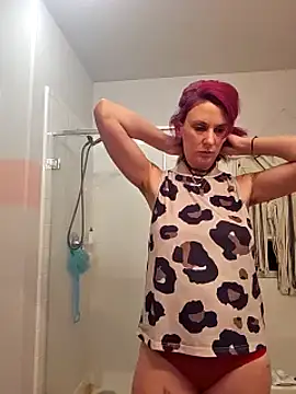 Snapshot of MissyRoulette chatting on 02.11.25 MissyRoulette online show from 02.11.25