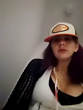 Snapshot of MissyRoulette chatting on 02.20.25 MissyRoulette online show from 02.20.25