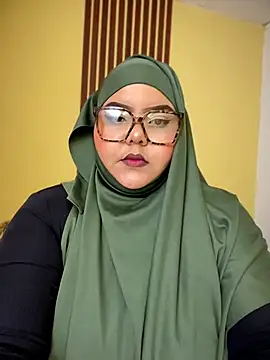 Snapshot of _Shara_Handal_ chatting on 02.04.26 Shara Handal online show from 02.04.26