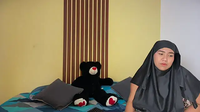 Snapshot of _Shara_Handal_ chatting on 03.14.26 Shara Handal online show from 03.14.26