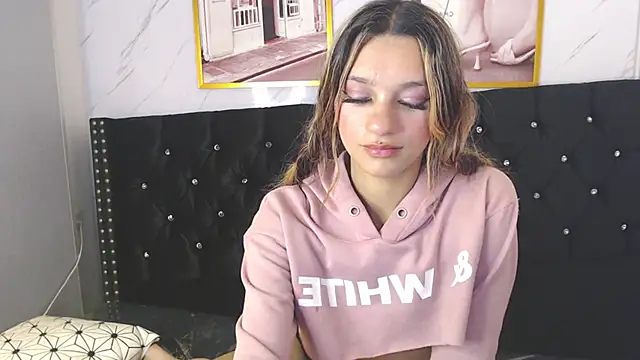 Laurita b online show from 01.15.25