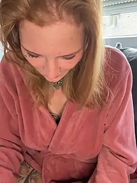 Snapshot of redNatified chatting on 02.17.26 redNatified online show from 02.17.26