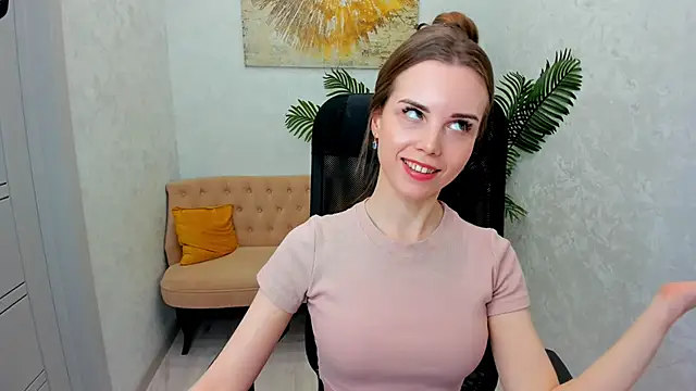 MileyWings online show from 03.12.25