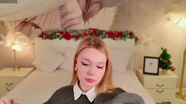 AliceMorr online show from 12.18.24