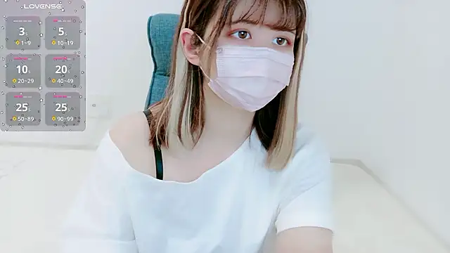 MoMoka jp online show from 04.01.26