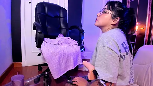 JeyLee online show from 02.06.25